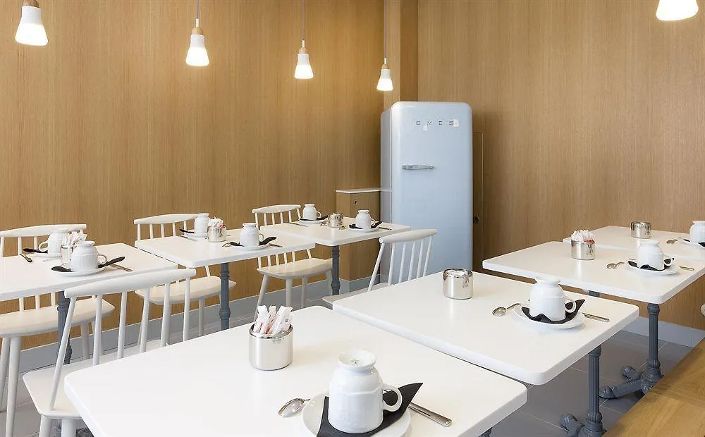 Hotel Le Lapin Blanc Paris