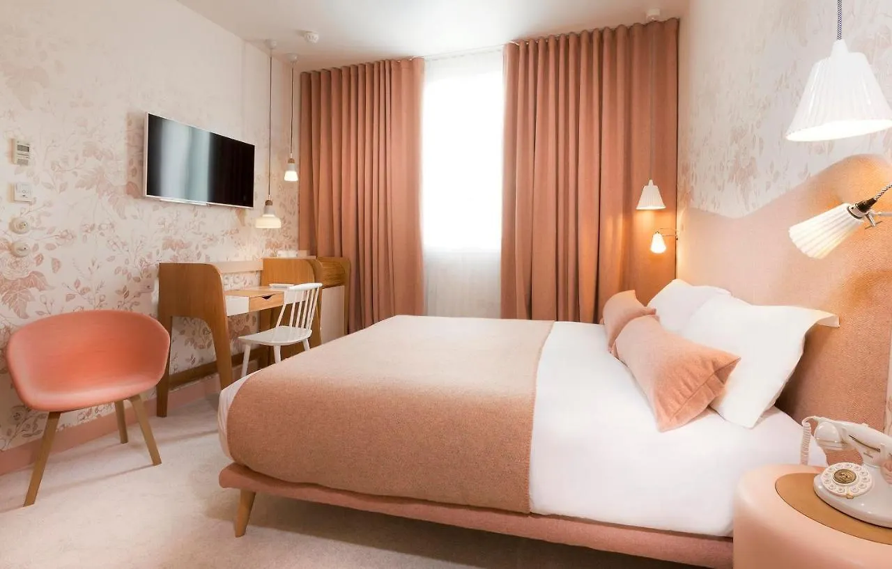 Hotel Le Lapin Blanc Paris France