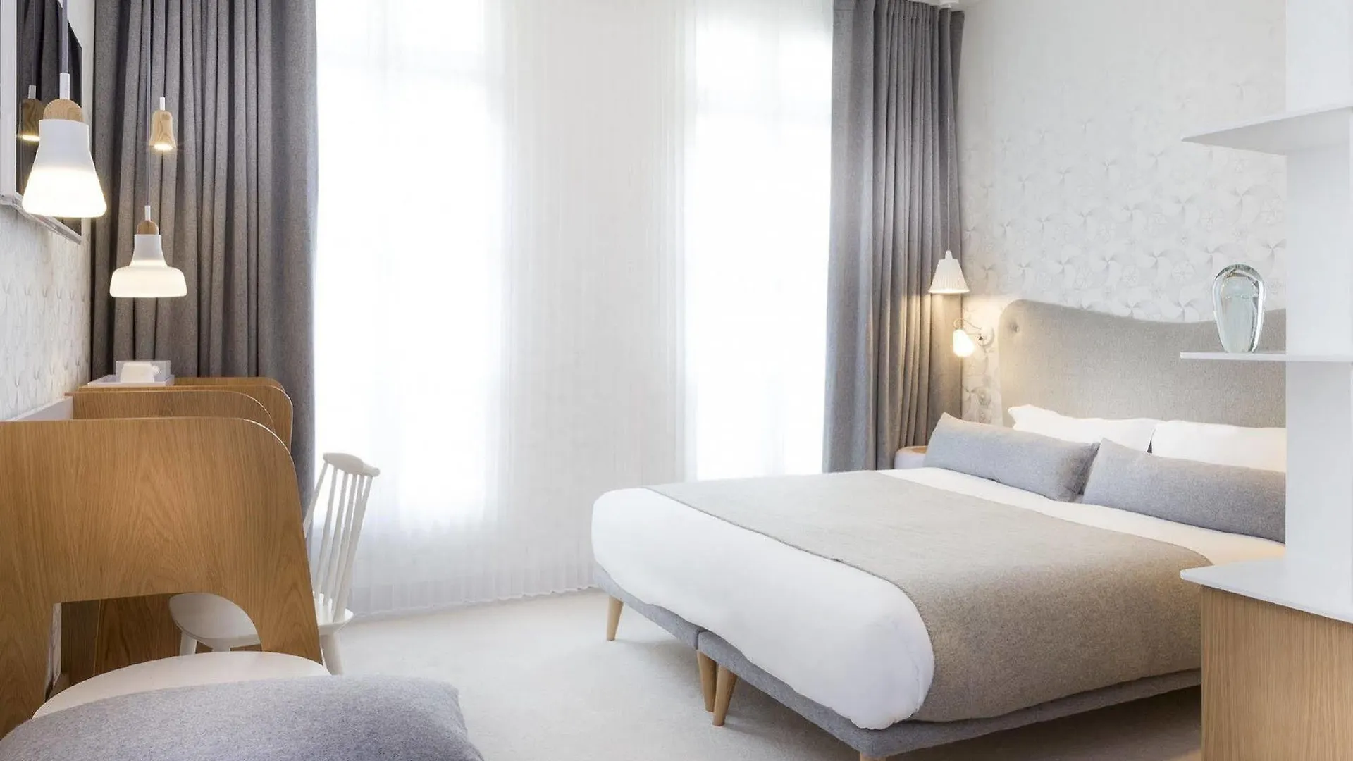 Hotel Le Lapin Blanc Paris France