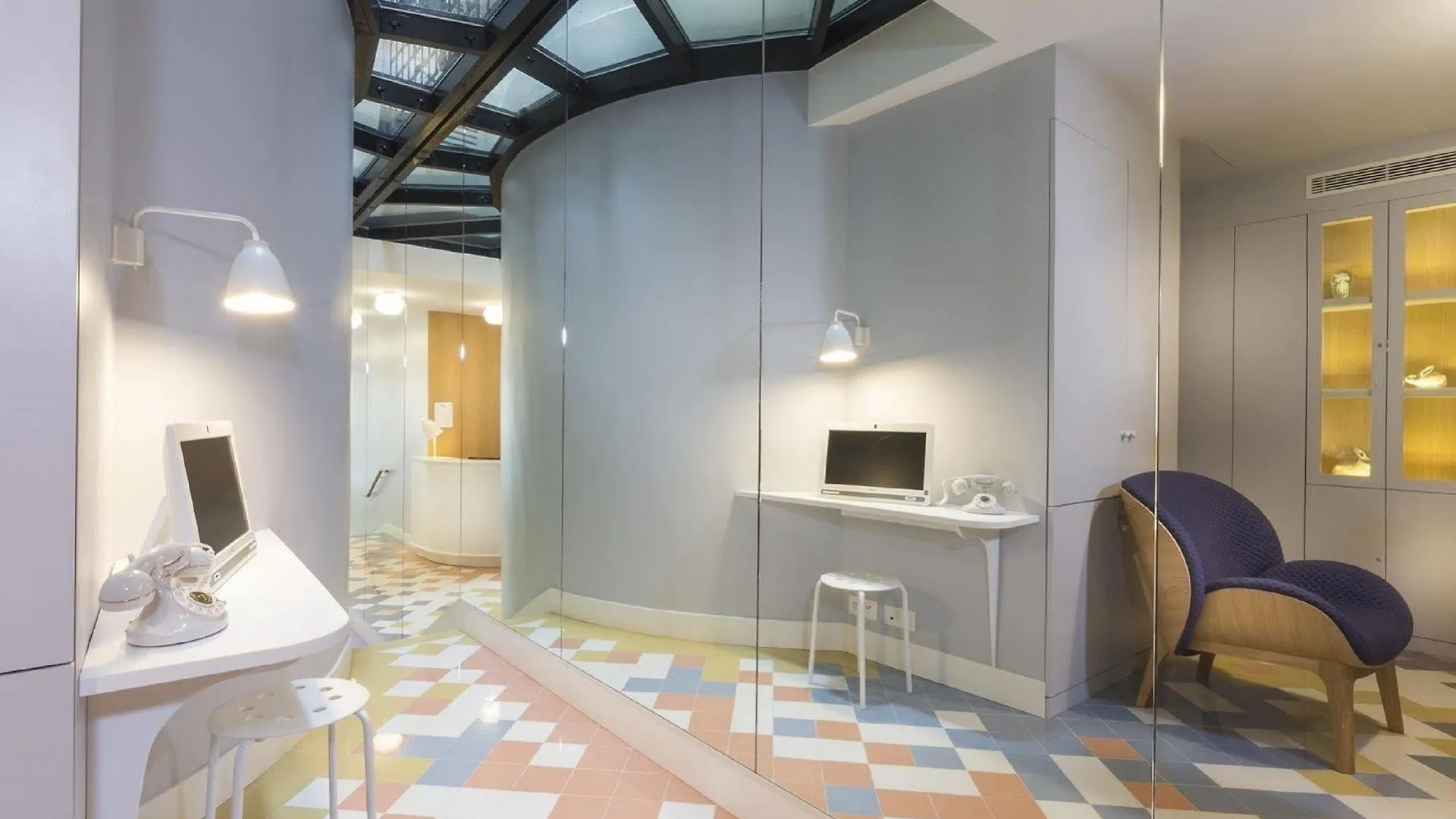 Hotel Le Lapin Blanc Paris