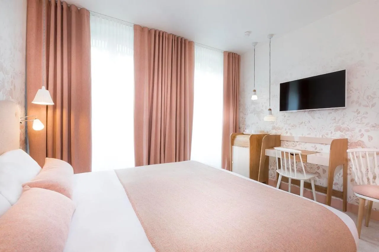 Hotel Le Lapin Blanc Paris