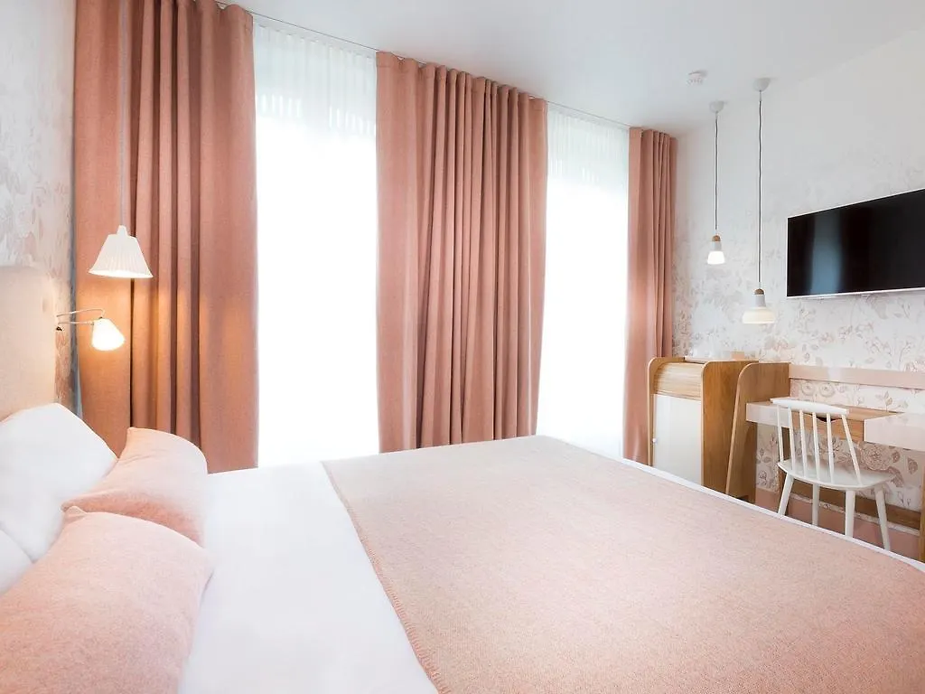 Hotel Le Lapin Blanc Paris