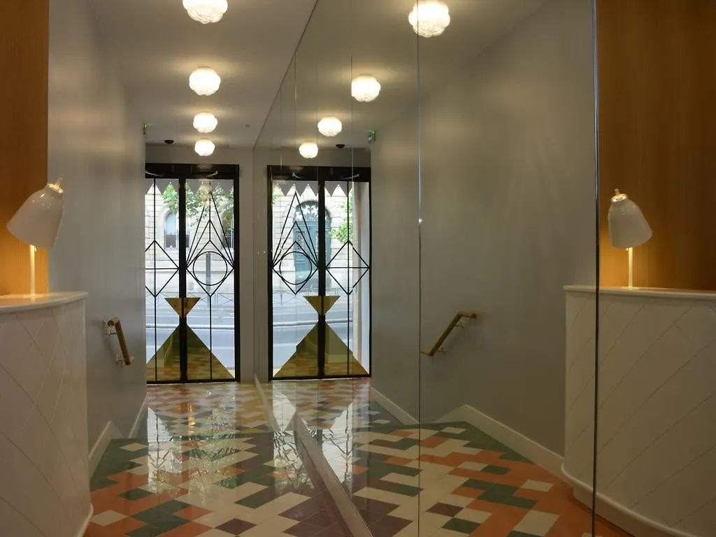 Hotel Le Lapin Blanc Paris