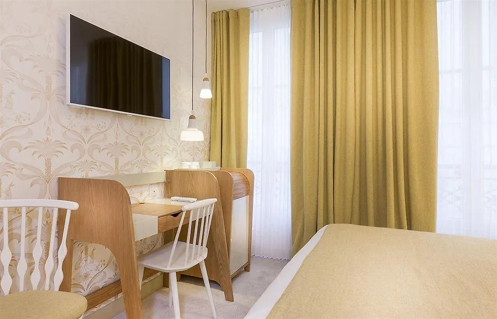 Hotel Le Lapin Blanc Paris France